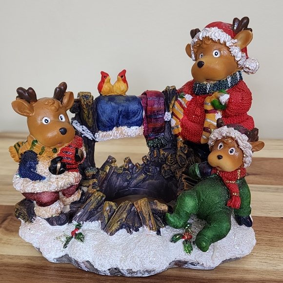 Festive Reindeer Christmas Candle Holder - Picture 14 of 15